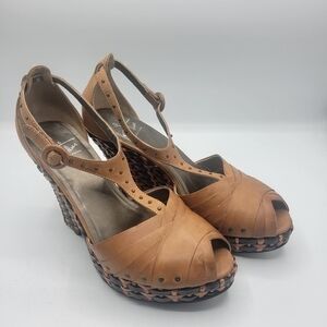 Le Due by Due Farina platform Sandals size 39 see description